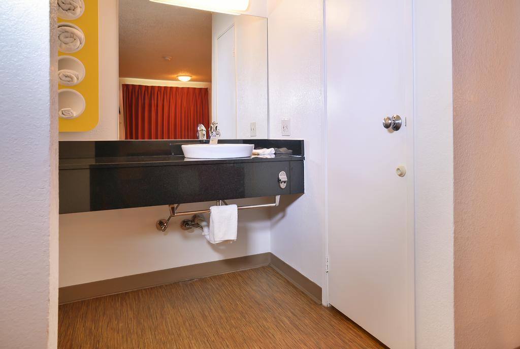 Motel 6-Saint Joseph, Mo Buitenkant foto
